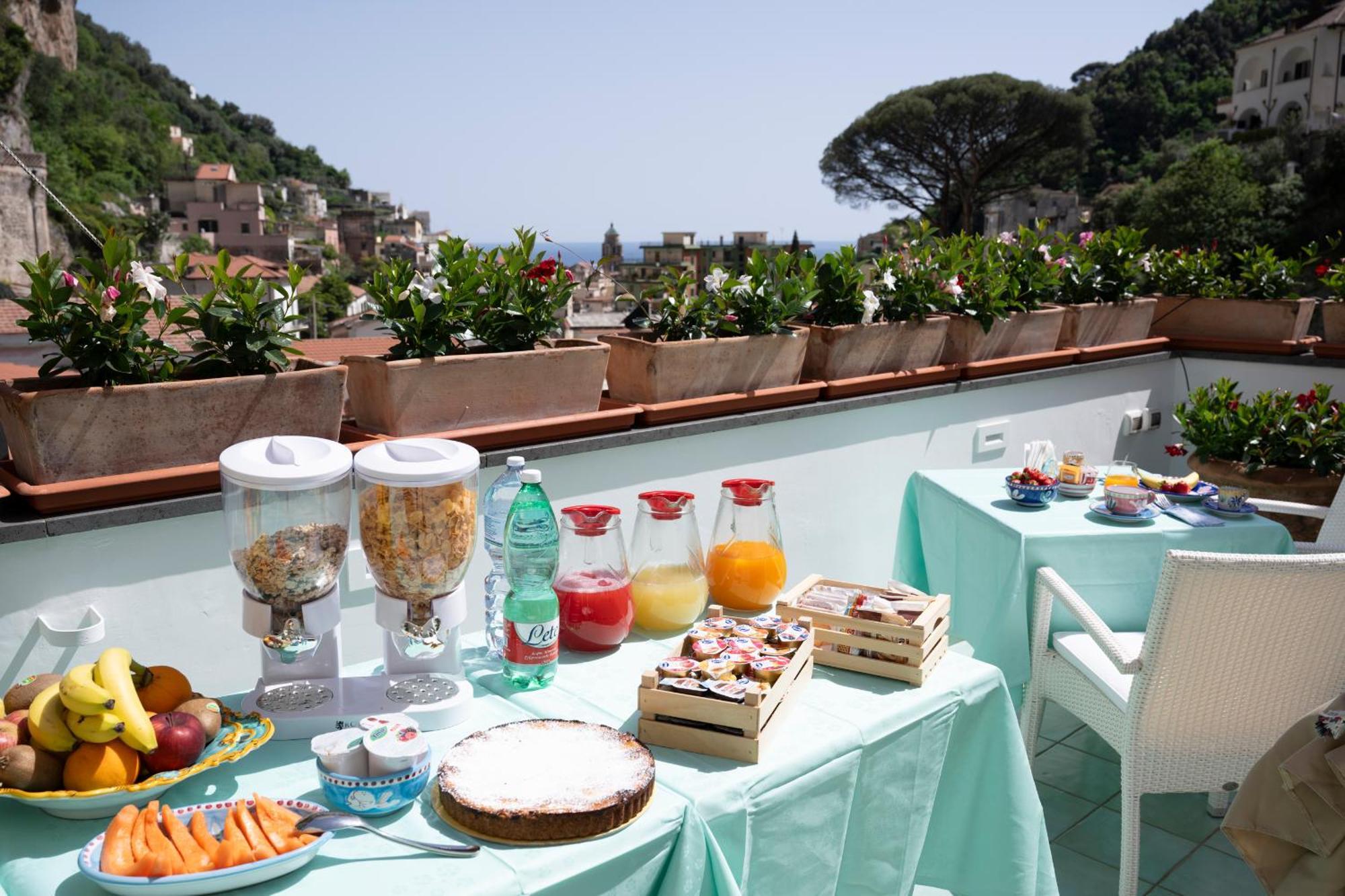 Valle D'Amalfi Suites Экстерьер фото